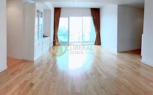 LTH421 – Condo at Millennium Residence FOR SALE 3 Beds 3 Baths 146 SQ.M. nearby Asoke BTS ONLY 28,500,000 THB