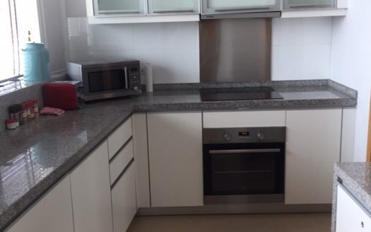 LTH090 – Modern Condominium For Rent, 3 Beds 145.61 Sq.M. At Millennium Residence in Asoke area ONLY 85,000 THB / Month