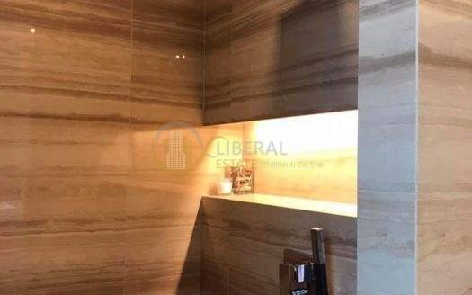 LTH2897 – Penthouse FOR RENT in Ekkamai area 3+1 beds 3 baths size 230 Sq.M. Nearby BTS Ekkamai Station ONLY 115k/Month