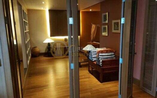 LTH3220 – Baan Sathorn Chaopraya FOR SALE 2 beds 3 baths size 175 Sq.M. Nearly BTS Krung Thon Buri station ONLY 24.12 MB