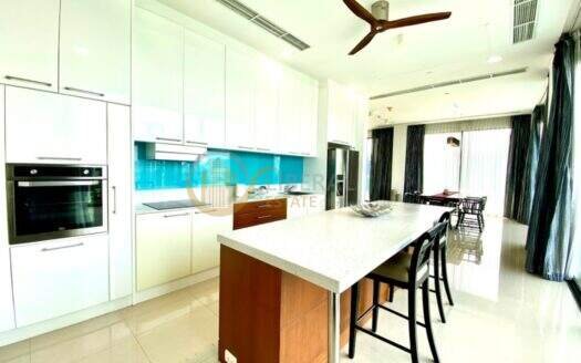 LTH3252 – Luxury Duplex with Private Pool Le Raffine Sukhumvit 39 FOR RENT 3 beds size 393.8 Sq.M. BTS Phrom Phong Station ONLY 200k /Month