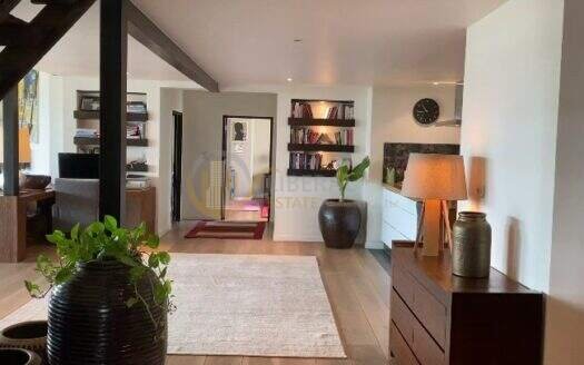 LTH3199 – Penthouse FOR SALE in Phrom Phong area 4 beds 5 baths size 400 Sq.M. Nearby BTS Phrom Phong station ONLY 47 MB