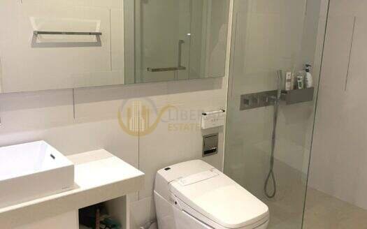 LTH3285 – The Bangkok Sathorn FOR SALE 1 bed 1 bath size 61.6 Sq.M. Nearly BTS Surasak station ONLY 15 MB