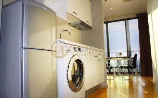 LTH3018- Noble Reveal FOR SALE 2 beds 1 bath size 63 Sq.M. Nearby BTS Ekkamai station ONLY 11.8 MB