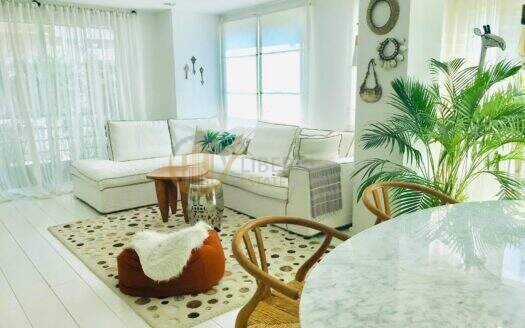 LTH3662 – Duplex Penthouse FOR SALE in Phrom Phong area 3 beds 4 baths size 267 Sq.M. Nearby BTS Phrom Phong station ONLY 37.9 MB