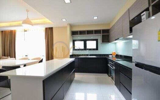 LTH3740 – Condo FOR RENT in Nana 2 beds 2 baths size 105 Sq.M. Nearby BTS Nana station ONLY 90k/Month