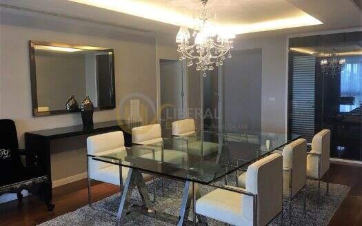 LTH3852 – Penthouse FOR RENT in Thonglor 3 beds 4 baths size 194 Sq.M. Nearby BTS Thonglor station ONLY 120k/Month