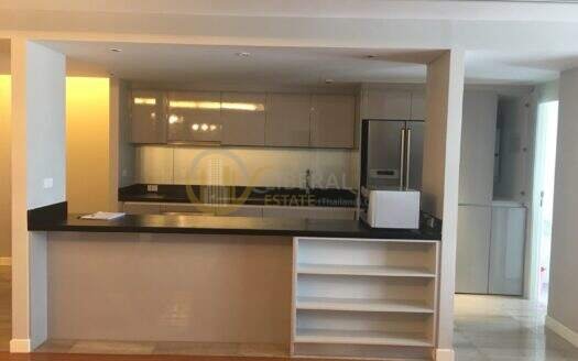 LTH3852 – Penthouse FOR RENT in Thonglor 3 beds 4 baths size 194 Sq.M. Nearby BTS Thonglor station ONLY 120k/Month