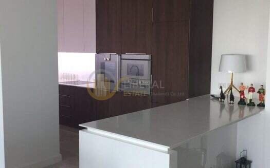 LTH3901 – 185 Rajadamri FOR RENT 2 beds 2 baths size 131 Sq.M. Nearby BTS Ratchadamri Station ONLY 150k/Month
