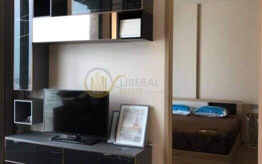 LTH4024 – The ESSE Asoke FOR SALE 1 bed 1 bath size 47 Sq.M. Nearby MRT Sukhumvit station ONLY 10.3 MB