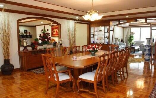 LTH3959 – Penthouse FOR RENT in Phrom Phong 4 beds 5 baths size 450 Sq.M. Nearby BTS Phrom Phong station ONLY 100k/Month