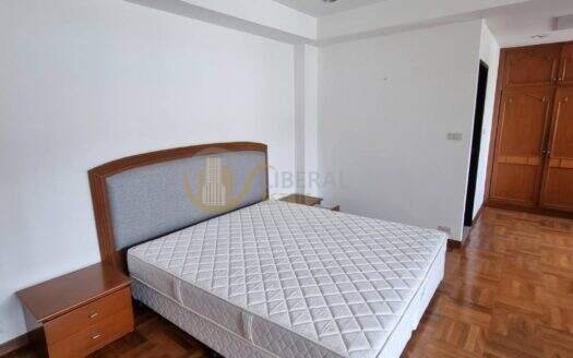 LTH3937 – Penthouse Condo FOR RENT in Nana 4 beds 5 baths Size 350 Sq.M. nearby BTS Nana Station ONLY 80k/Month