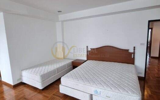 LTH3937 – Penthouse Condo FOR RENT in Nana 4 beds 5 baths Size 350 Sq.M. nearby BTS Nana Station ONLY 80k/Month