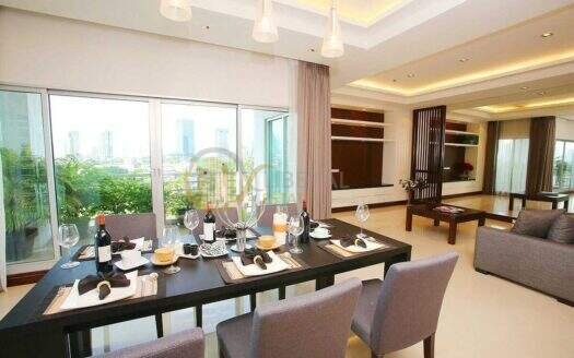 LTH4277 – Royal Residence Park FOR RENT 3 beds size 220 Sq.M. nearby MRT Lumphini Station ONLY 140k/Month