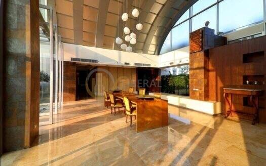 LTH4526 – The Master Centrium Asoke – Sukhumvit FOR SALE 6 beds 6 baths size 700 Sq.M. Nearby MRT Sukhumvit station ONLY 110 MB