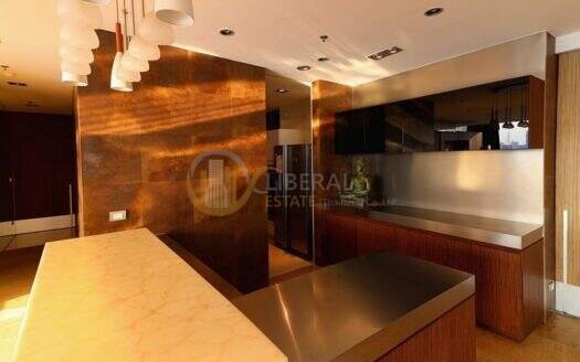 LTH4526 – The Master Centrium Asoke – Sukhumvit FOR SALE 6 beds 6 baths size 700 Sq.M. Nearby MRT Sukhumvit station ONLY 110 MB