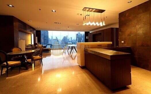 LTH4526 – The Master Centrium Asoke – Sukhumvit FOR SALE 6 beds 6 baths size 700 Sq.M. Nearby MRT Sukhumvit station ONLY 110 MB