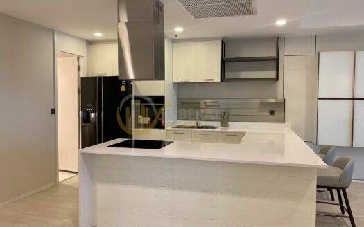 LTH4958 – Nusasiri Grand FOR RENT 2 beds 3 baths size 130 Sq.M. Nearby BTS Ekkamai station ONLY 80k/Month