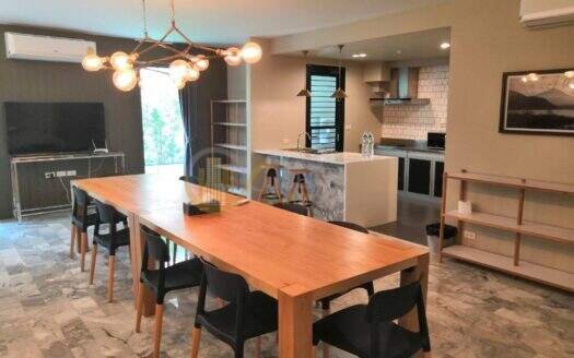 LTH4858 – Pet-Friendly Condo FOR RENT in Asoke 3 beds 4 baths size 290 Sq.M. Nearby BTS Asoke station ONLY 100k/Month