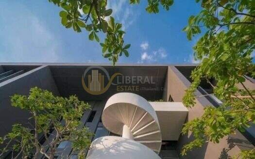 LTH4923 – BEATNIQ Sukhumvit 32 FOR SALE 2 beds 2 baths size 96.23 Sq.M. Nearby BTS Thonglor station ONLY 21,521,500 THB