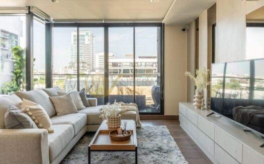 LTH5018 – The Unique Sukhumvit 62/1 FOR SALE 3 beds 4 baths size 125 Sq.M. Nearby BTS Bang Chak station ONLY 15 MB