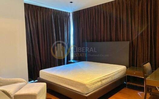 LTH5129 – Athenee Residence FOR RENT 3 beds 3 baths size 189 Sq.M. Nearby BTS Phloen Chit station ONLY 125k/Month