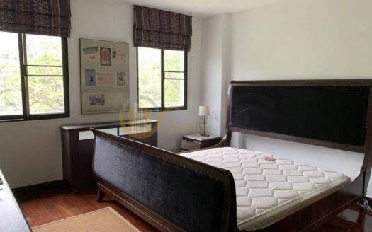 LTH5168 – Townhouse FOR RENT in Phrom Phong 3 beds 3 baths 195 Sq.M. nearby BTS Phrom Phong Station ONLY 60k/Month