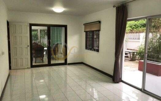 LTH5291 – Single House FOR RENT in Punnawithi 3 beds 3 bath size 143 Sq.W. Nearby BTS Punnawithi station ONLY 60k/Month