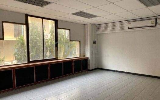 LTH5309 – Office Space FOR SALE in Onnut size 280 Sq.M. nearby BTS Onnut Station ONLY 14 MB