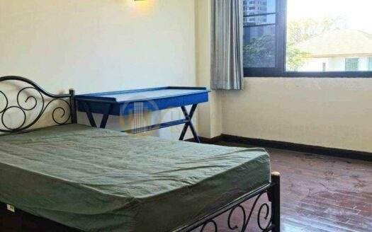 LTHC5416 – Townhouse FOR RENT in Yennakart 4 beds 5 baths Size 45 Sq.W. nearby BTS Chong Nonsi Station ONLY 50k/Month