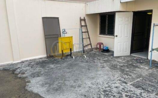 LTH5415 – Townhouse FOR RENT in Thonglor 4 beds 3 baths Size 350 Sq.M. nearby BTS Thonglor Station ONLY 99k/Month