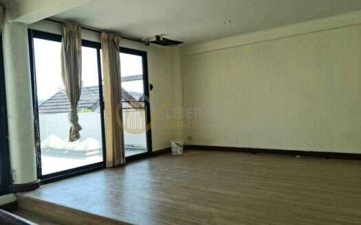 LTHC5416 – Townhouse FOR RENT in Yennakart 4 beds 5 baths Size 45 Sq.W. nearby BTS Chong Nonsi Station ONLY 50k/Month