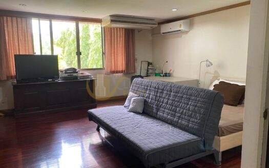 LTH5415 – Townhouse FOR RENT in Thonglor 4 beds 3 baths Size 350 Sq.M. nearby BTS Thonglor Station ONLY 99k/Month