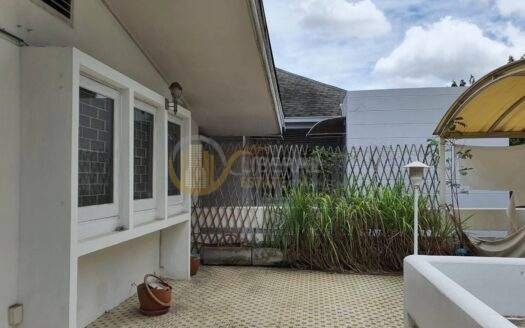 LTH5285 – House FOR RENT in Sathorn 4 beds 3 baths size 500 SQ.M. Nearby BTS Saint Louis Station ONLY 90k/Month