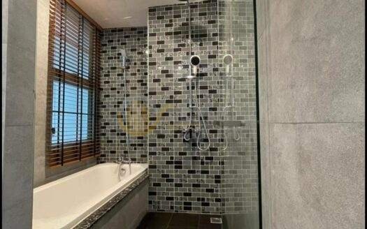 LTH5281 – Service Apartment FOR RENT in Thonglor 3 beds 3 bath size 215 Sq.M. Nearby BTS Thonglor station ONLY 100k/Month