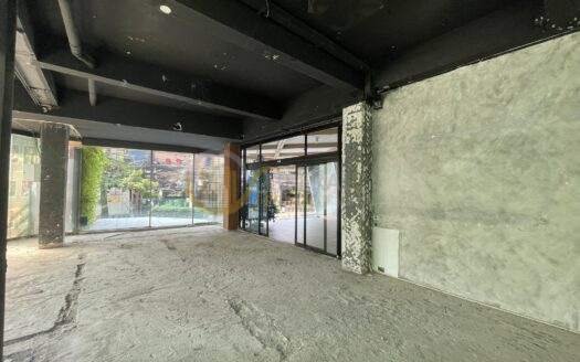 LTH5284 – Space FOR RENT in Thonglor size 145 SQ.M. Nearby BTS Thonglor Station ONLY 290k/Month