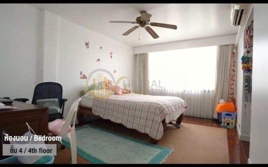 LTH5517 – Townhouse FOR SALE in Phrakhanong 4 beds 4 baths size 300 Sq.M. Near BTS Phrakhanong station ONLY 14.9 MB