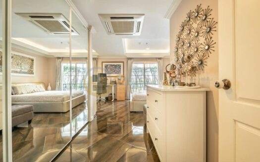 LTH5449 – La Vie En Rose Place FOR SALE 3 bedrooms 3 bathrooms size 197 Sq.M. near BTS Thonglor Station ONLY 23.9 MB