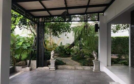 LTHC5488 – Townhouse FOR RENT in Bang Na 4 beds 3 baths size 72 Sq.W. Nearby BTS ฺBang Na station ONLY 65k/Month