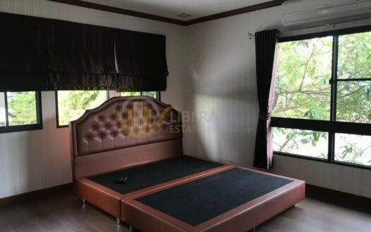 LTHC5488 – Townhouse FOR RENT in Bang Na 4 beds 3 baths size 72 Sq.W. Nearby BTS ฺBang Na station ONLY 65k/Month