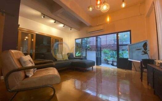 LTHC5544 – Townhome FOR SALE in Pattanakarn 3 beds 3 baths size 178 Sq.M. Nearby ARL Huamark station ONLY 11.5 MB
