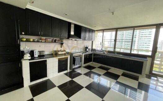 LTH5640 – Fairview Tower FOR RENT 3 beds 4 baths size 264 Sq.M. Nearly BTS Asoke station ONLY 60k/Month