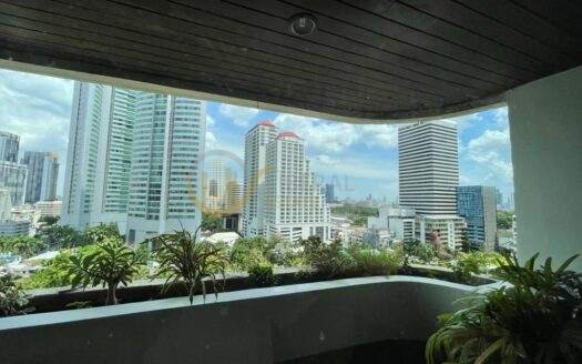 LTH5640 – Fairview Tower FOR RENT 3 beds 4 baths size 264 Sq.M. Nearly BTS Asoke station ONLY 60k/Month