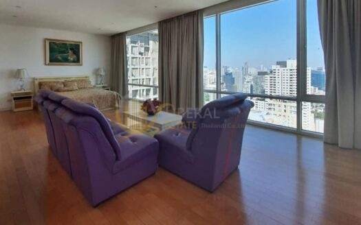 LTH5840 – Fullerton FOR RENT 4 beds 5 baths size 375.99 Sq.M. Nearby BTS Ekkamai station ONLY 60 MB