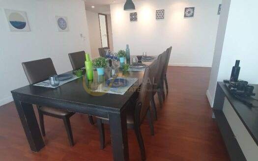 LTH5885 – Pet-Friendly Apartment FOR RENT in Sathorn 4 beds 4 baths Size 270 Sq.M. nearby BTS Surasak Station ONLY 100k/Month