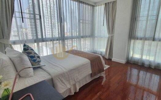 LTH5883 – Pet-Friendly Apartment FOR RENT in Sathorn 3 beds 3 baths Size 200 Sq.M. nearby BTS Surasak Station ONLY 85k/Month