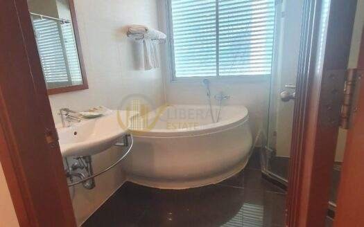 LTH5883 – Pet-Friendly Apartment FOR RENT in Sathorn 3 beds 3 baths Size 200 Sq.M. nearby BTS Surasak Station ONLY 85k/Month