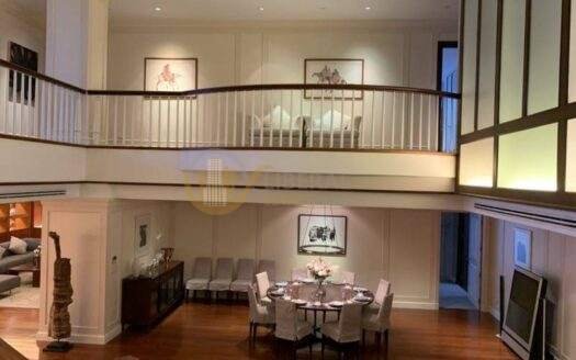 LTH2820 – Penthouse Duplex FOR RENT 4 beds 6 baths size 700 Sq.M. Nearby BTS Asoke station ONLY 320k/Month