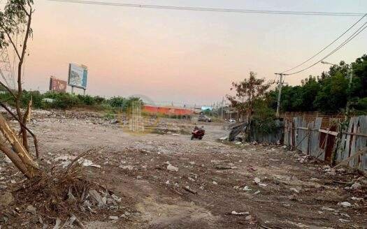 LTH5771 – Land FOR RENT in Bang Na size 3 Rai Nearby BTS Bang Na station ONLY 200k/Month