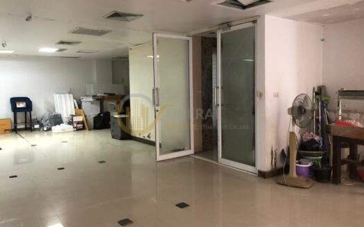 LTH5856 – Office Space FOR RENT in Sathorn size 140 Sq.M. Nearby BTS Saint Louis station ONLY 70k/Month